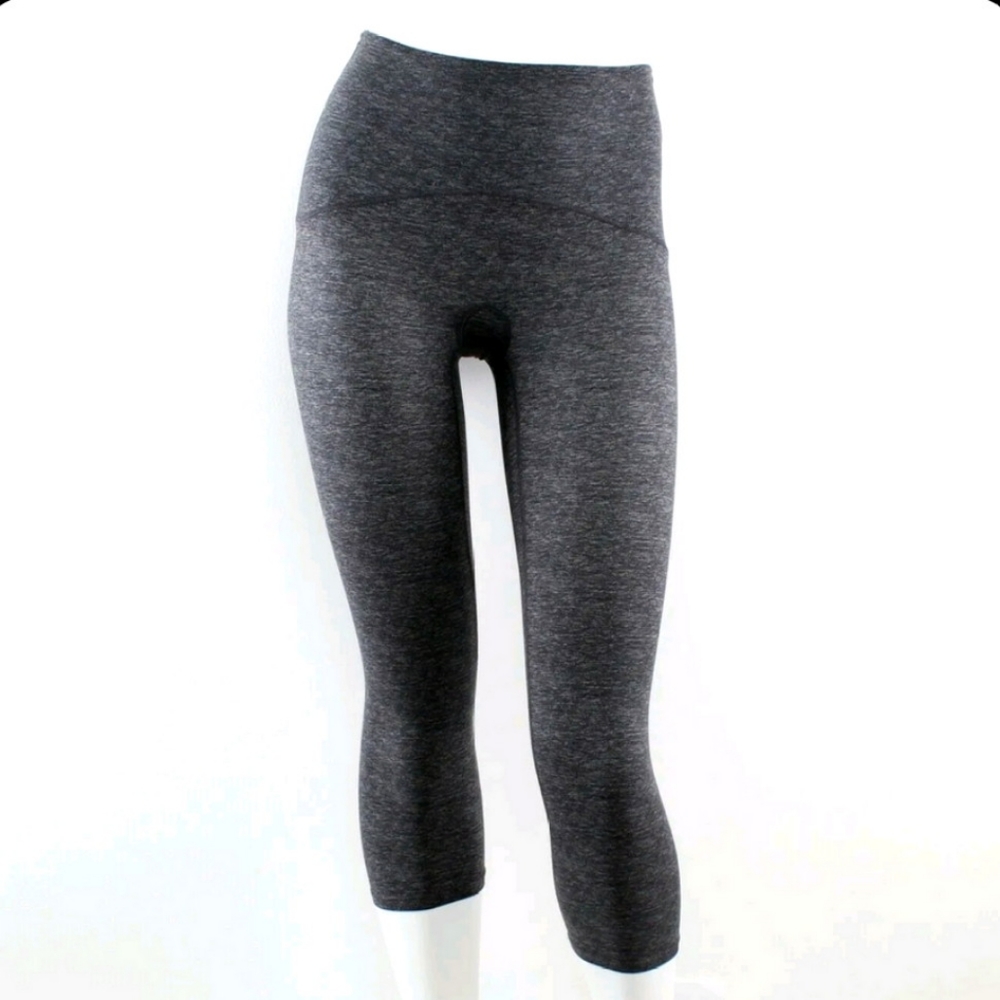 SPANX Active Cropped Compression Leggings Womens Plus Size 2X - Picture 4 of 5